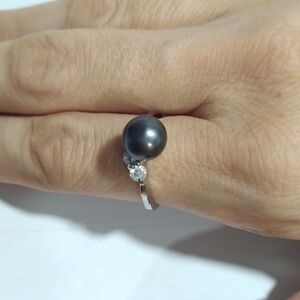 Pearl Ring Silver Tone Black Pearl & CZ Accents Size 7.75 Elegant